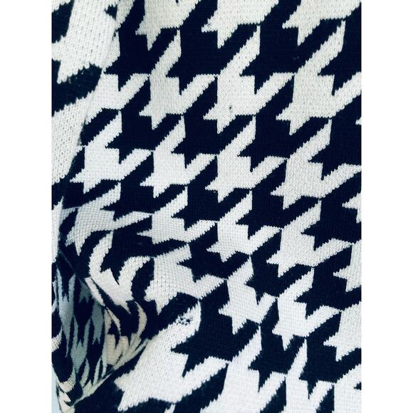 Worth New York 100% Wool Sweater Small Black and White - Picture 7 of 11